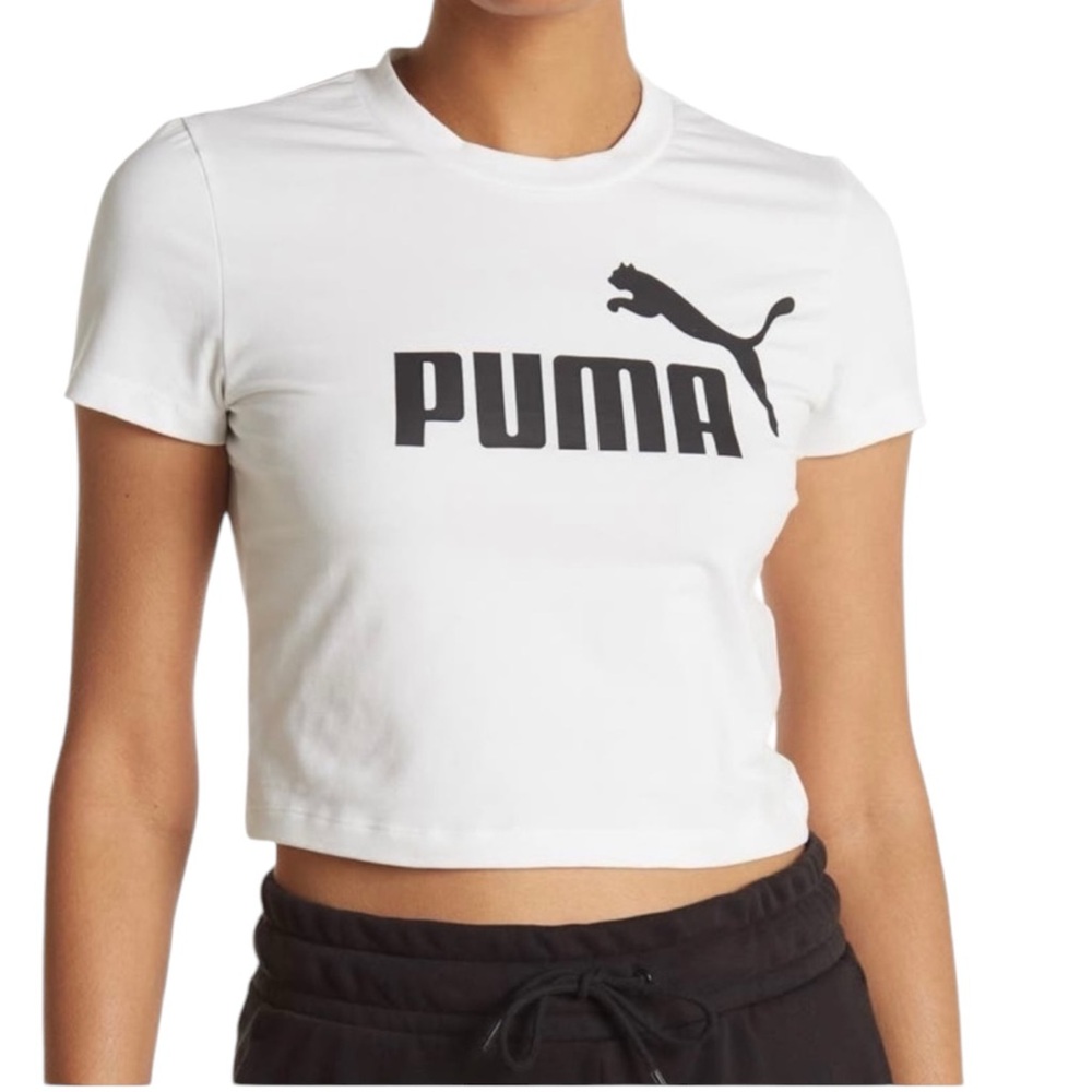 PUMA Cropped Essentials Slim Logo Tee Size
Medium NWT White